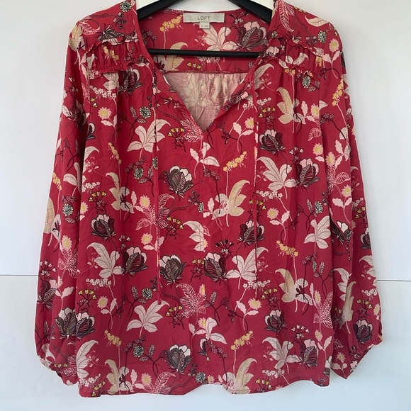 Loft Women’s Small Maternity Flowy Blouse Ruffled Shoulders - Picture 3 of 6